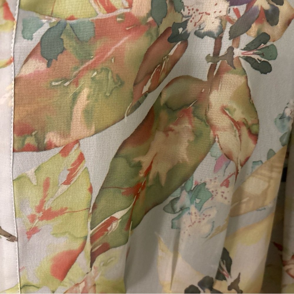 Coldwater Creek Semi Sheer-Lined Body-Green Floral Loop Button Blouse-L-Long Slv - Picture 3 of 5
